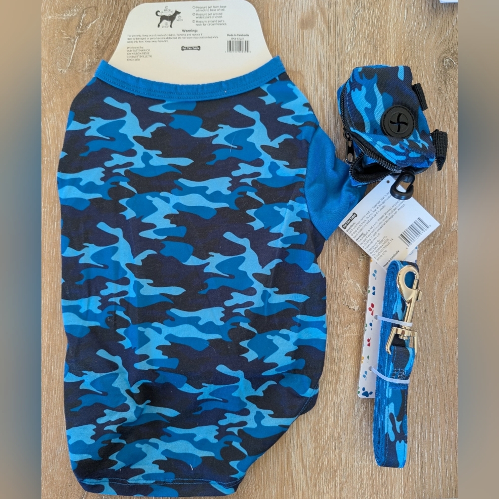 Blue Camo Dog Outfit 3 pc Set Medium 18" chest leash and waste bag dispenser